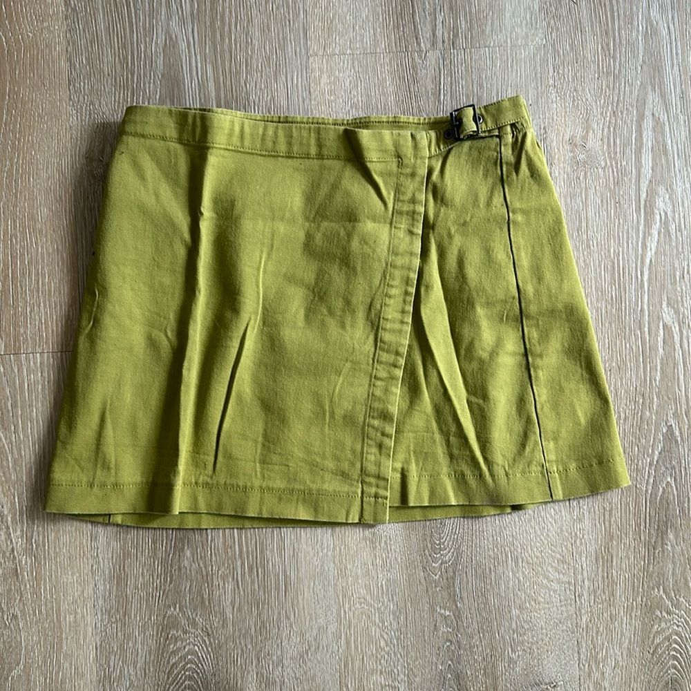 Light green wild fable mini skirt size M